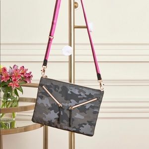 Stella & Dot Lady Boss Black Camo Crossbody